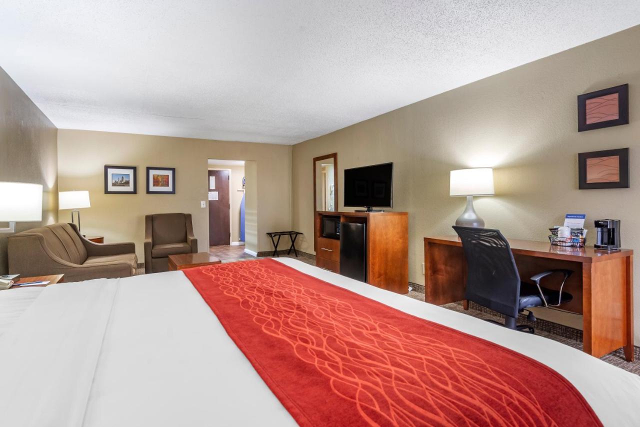 Comfort Inn Matthews / Charlotte Bagian luar foto