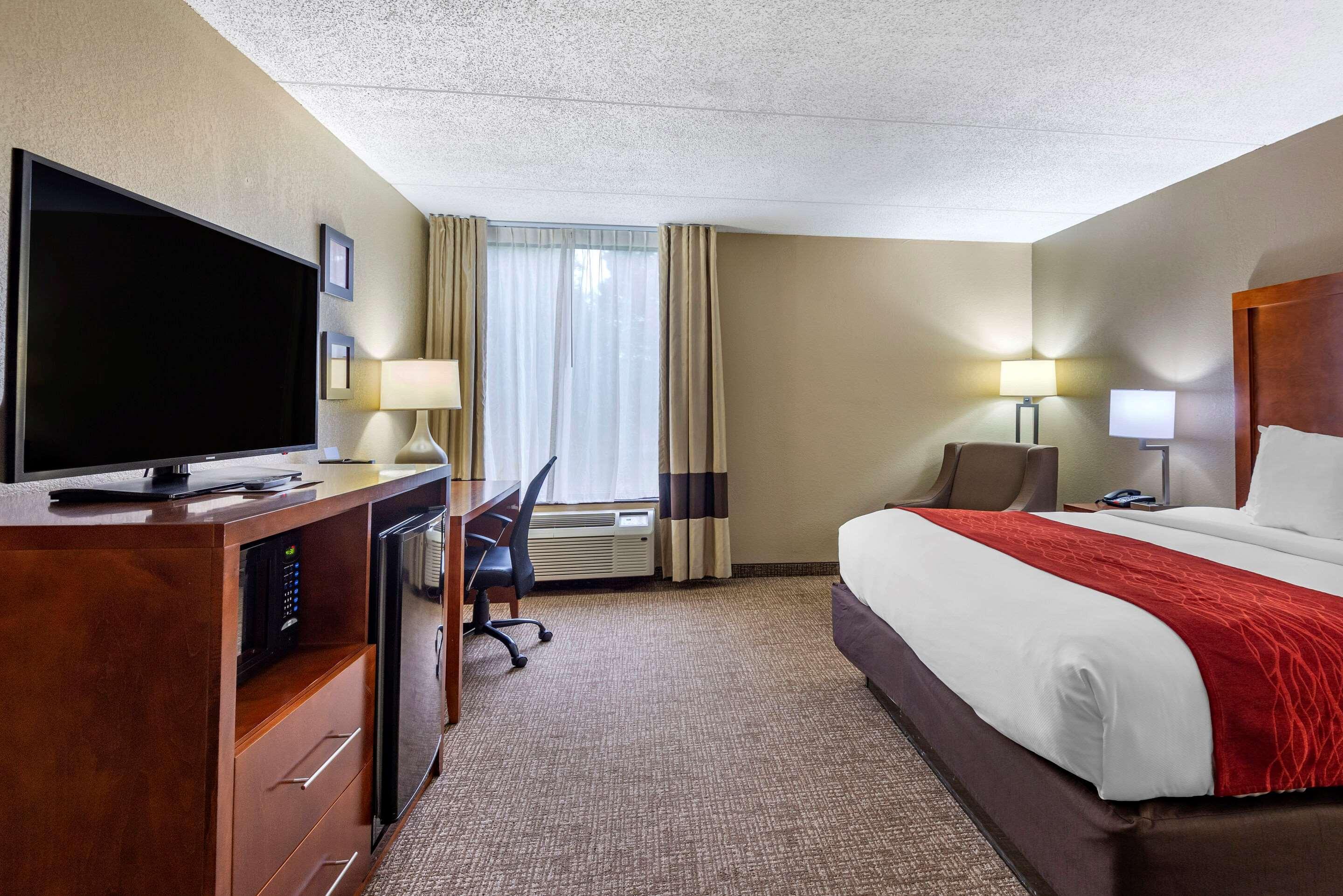 Comfort Inn Matthews / Charlotte Bagian luar foto