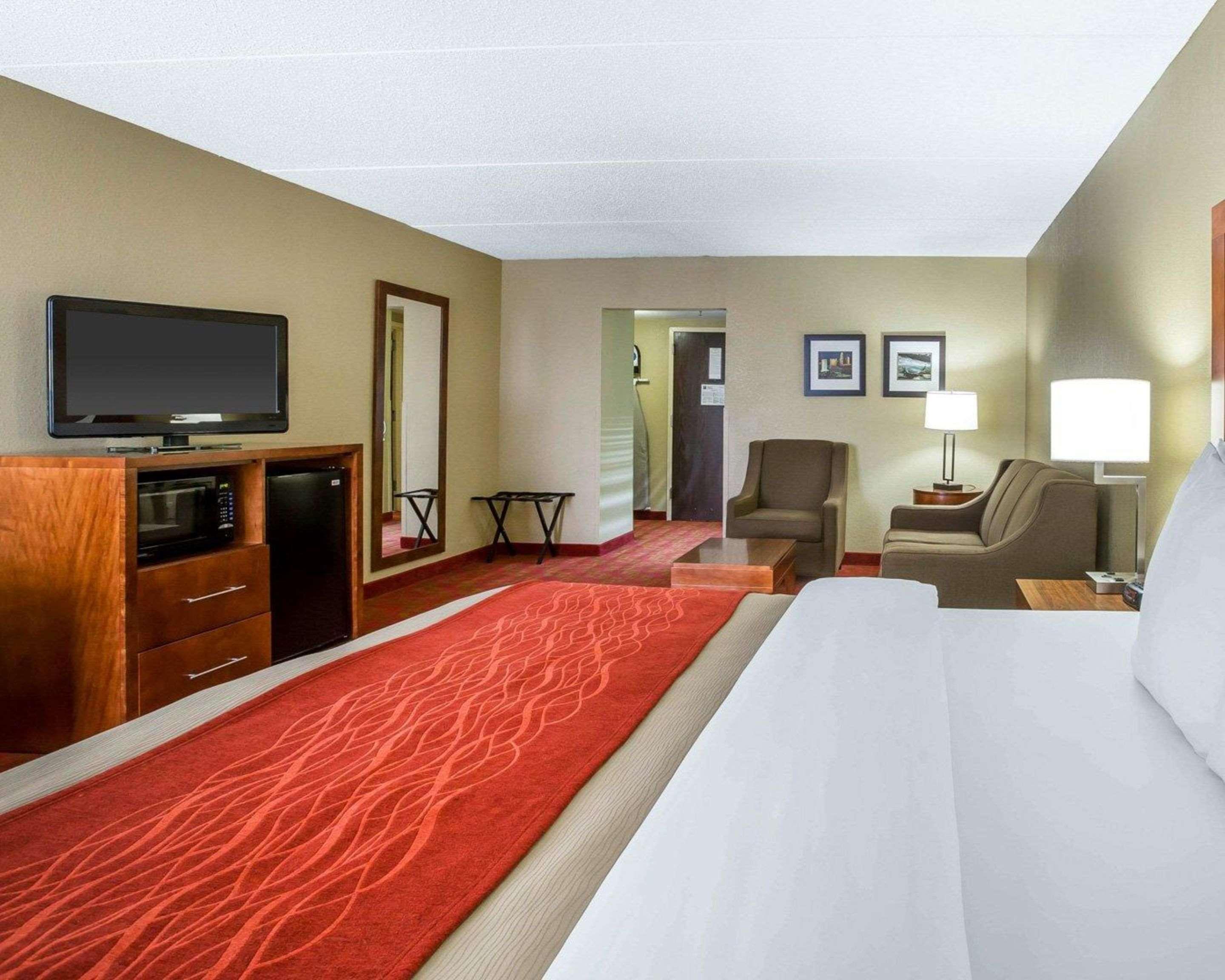 Comfort Inn Matthews / Charlotte Bagian luar foto