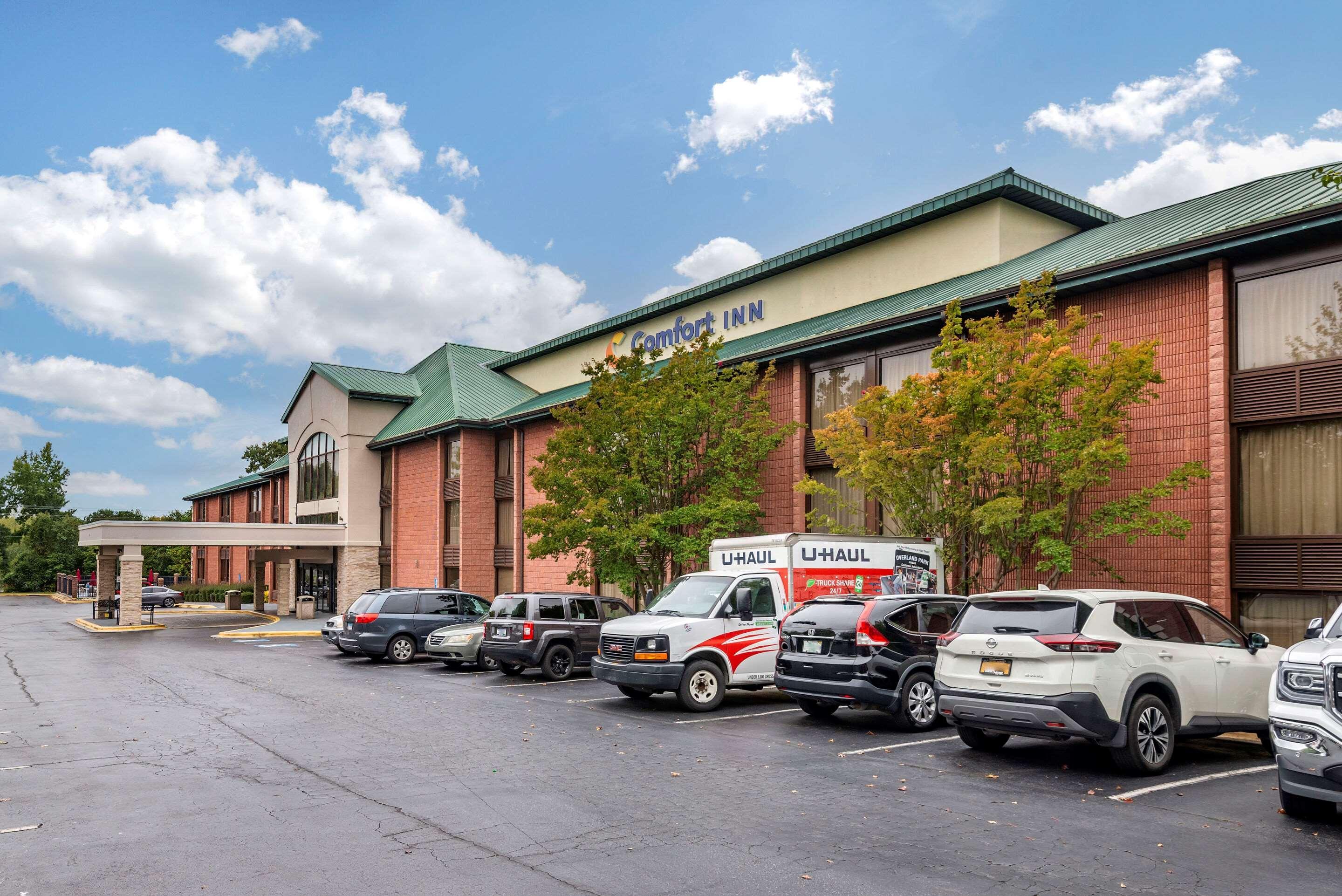 Comfort Inn Matthews / Charlotte Bagian luar foto