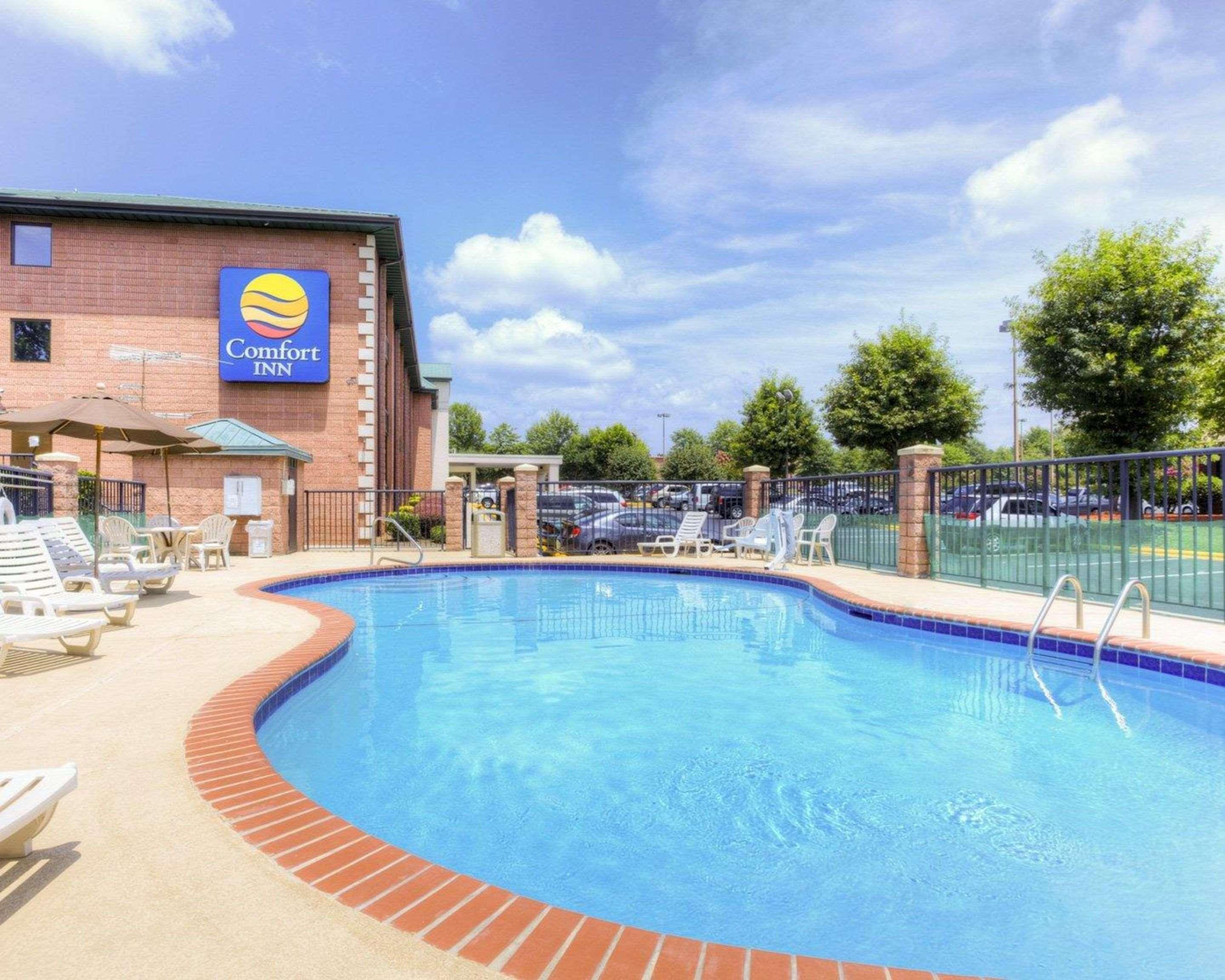 Comfort Inn Matthews / Charlotte Bagian luar foto