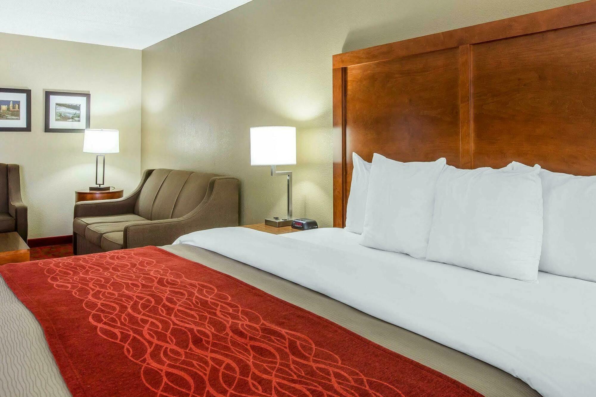 Comfort Inn Matthews / Charlotte Bagian luar foto